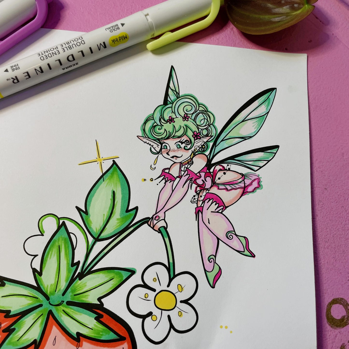 Strawberry Fae Close up
